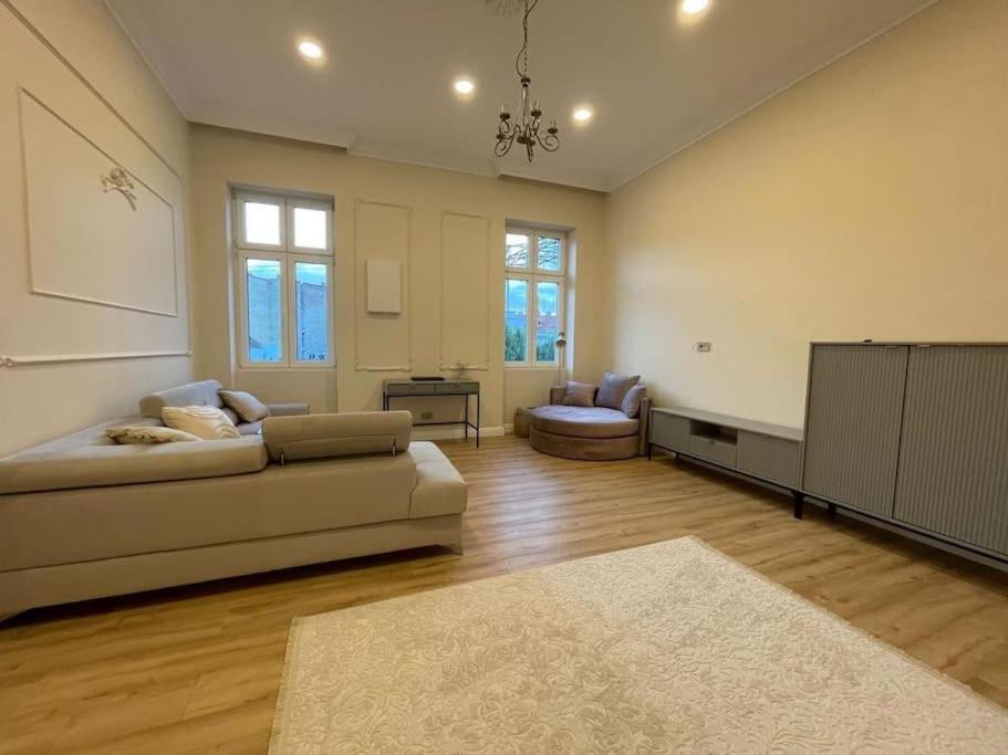 Lucrib Apartment Клуж-Напока Екстериор снимка